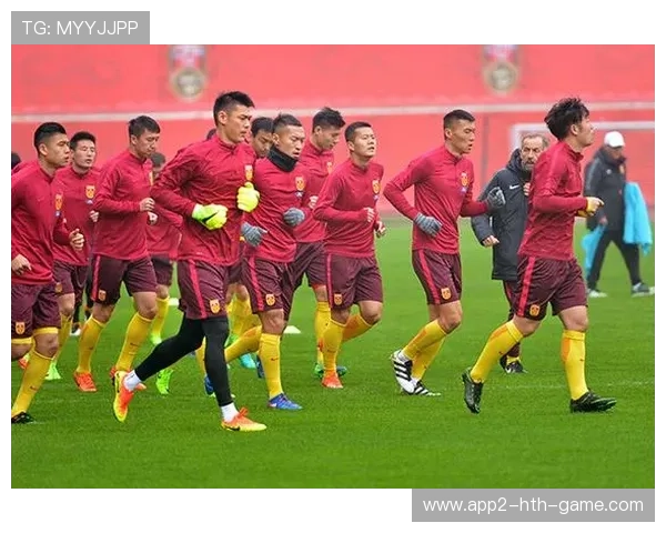 中国足球国家队推行科学体能训练方案，国足体能训练标准