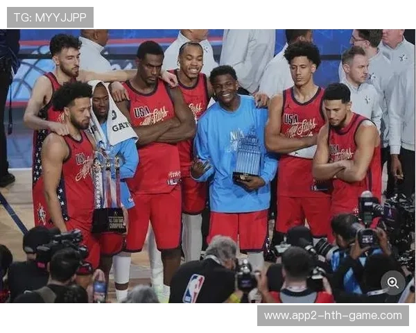 切特·霍姆格伦力压安东尼·戴维斯,个人生涯首度入选全明星名单 切特·霍姆格伦力压安东尼·戴维斯,个人生涯首度入选全明星名单