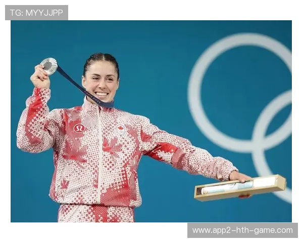 世界举重女子新人榜：新秀表现吸睛获媒体报道，世界举重冠军举多少斤女